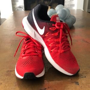 Nike Men’s Red/Black Air Pegasus 33 size 8.5